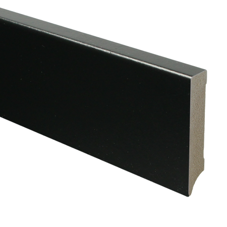 MDF Moderne plint 90x18 voorgelakt RAL9005 - lengte 240cm